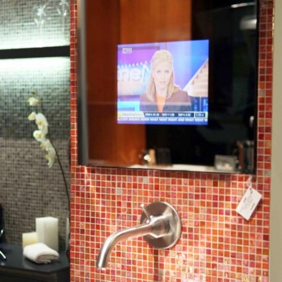 Зеркало с телевизором в ванную
