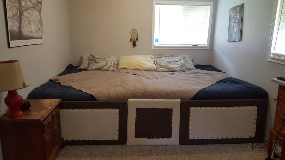 Кровать 2 метра шириной