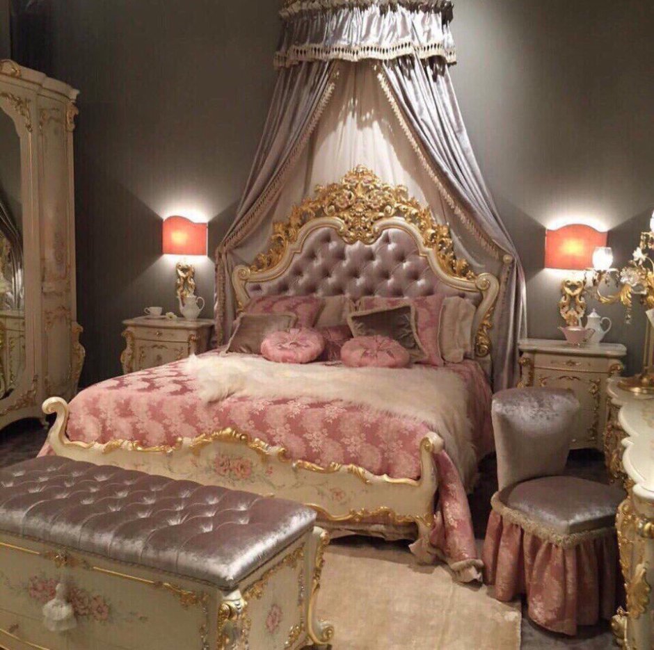 Королевская спальня роскошная