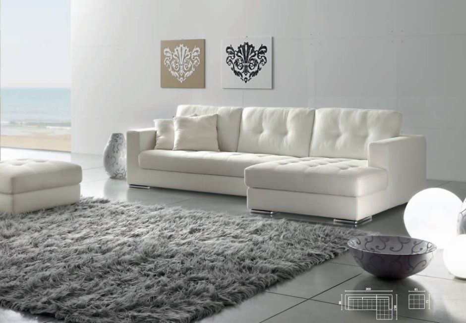 Белый дизайнерский диван