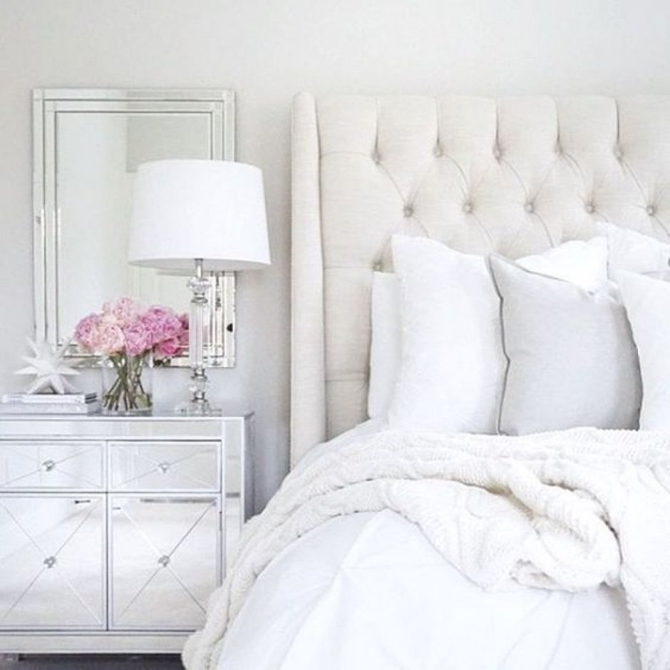 Спальня в белом стиле