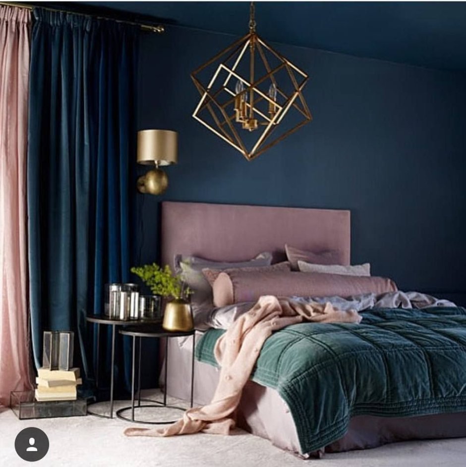 Сине розовая спальня