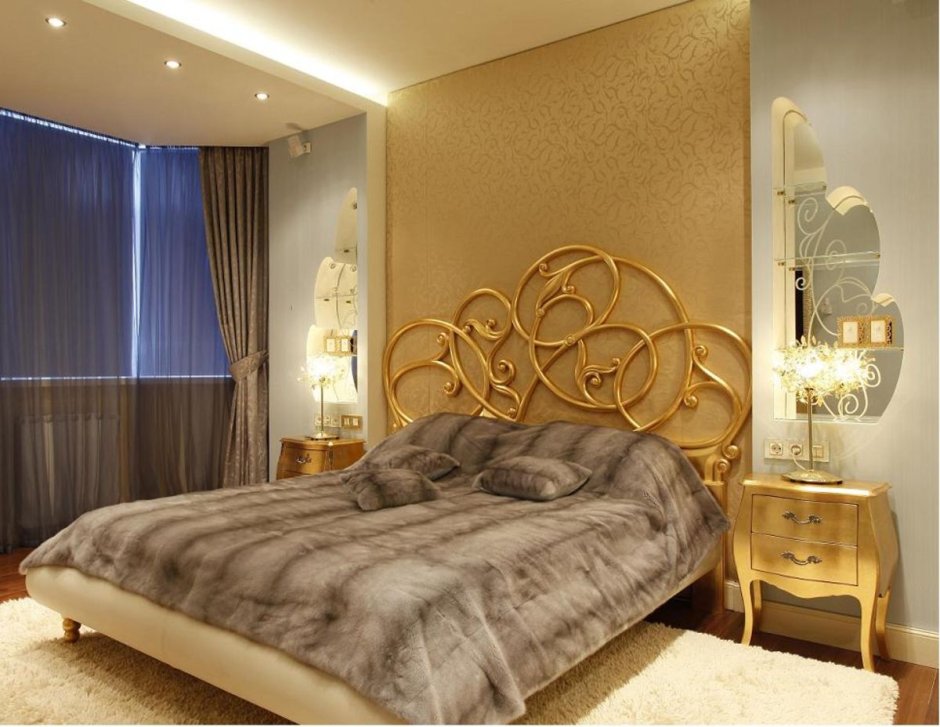 Спальня с золотым декором