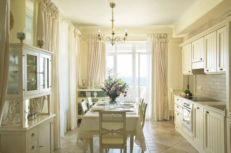 Интерьер стиль Прованс кухни с балконом