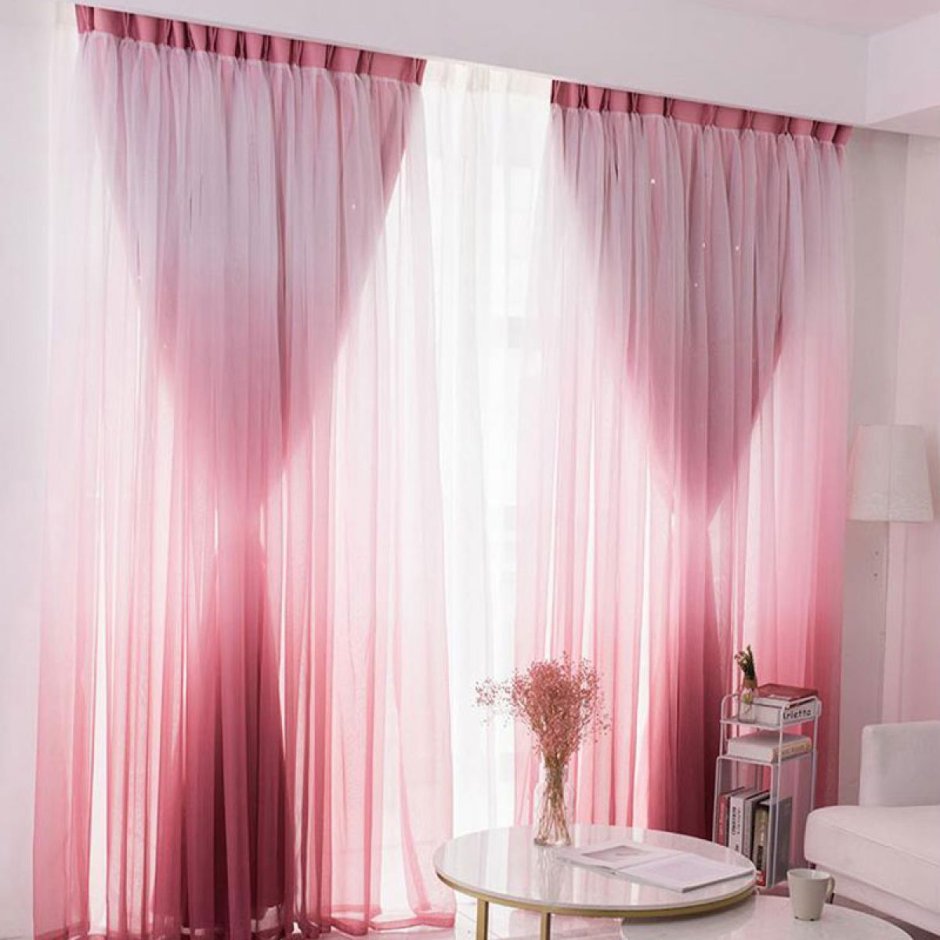 Розовые перламутровые шторы