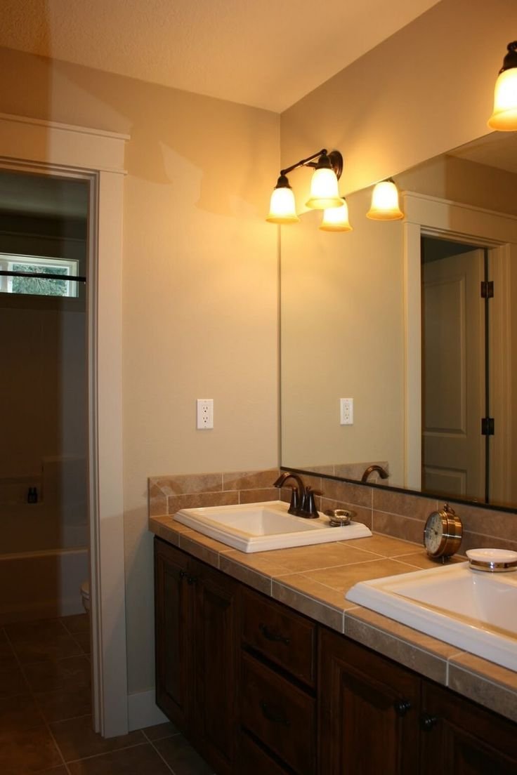 Светильники для ванной комнаты над зеркалом