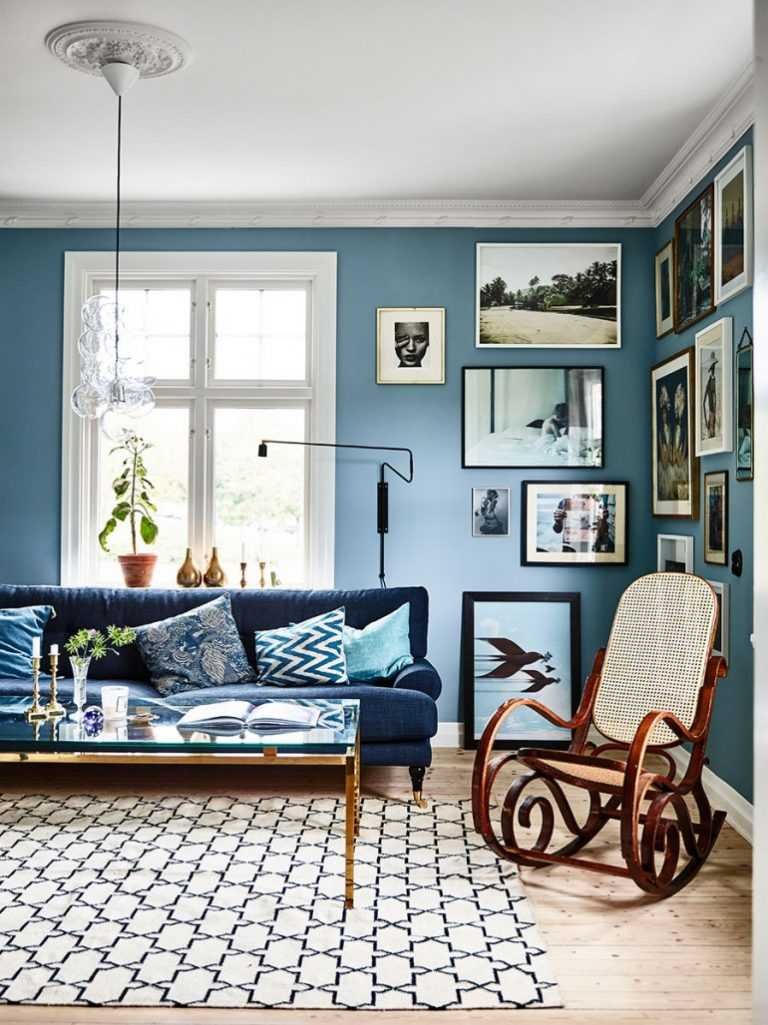 Голубая гостиная в скандинавском стиле