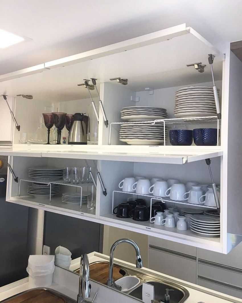 Организация пространства в кухонных шкафах