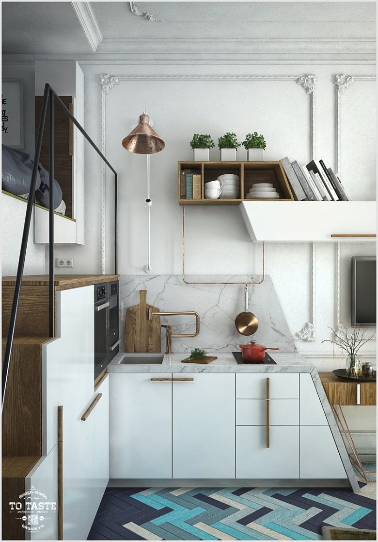 Интерьер маленькой кухни с высокими потолками