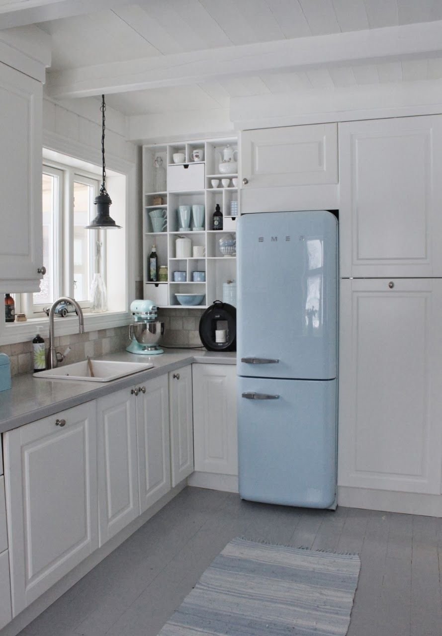 Ретро холодильник Смег а интерьере кухни