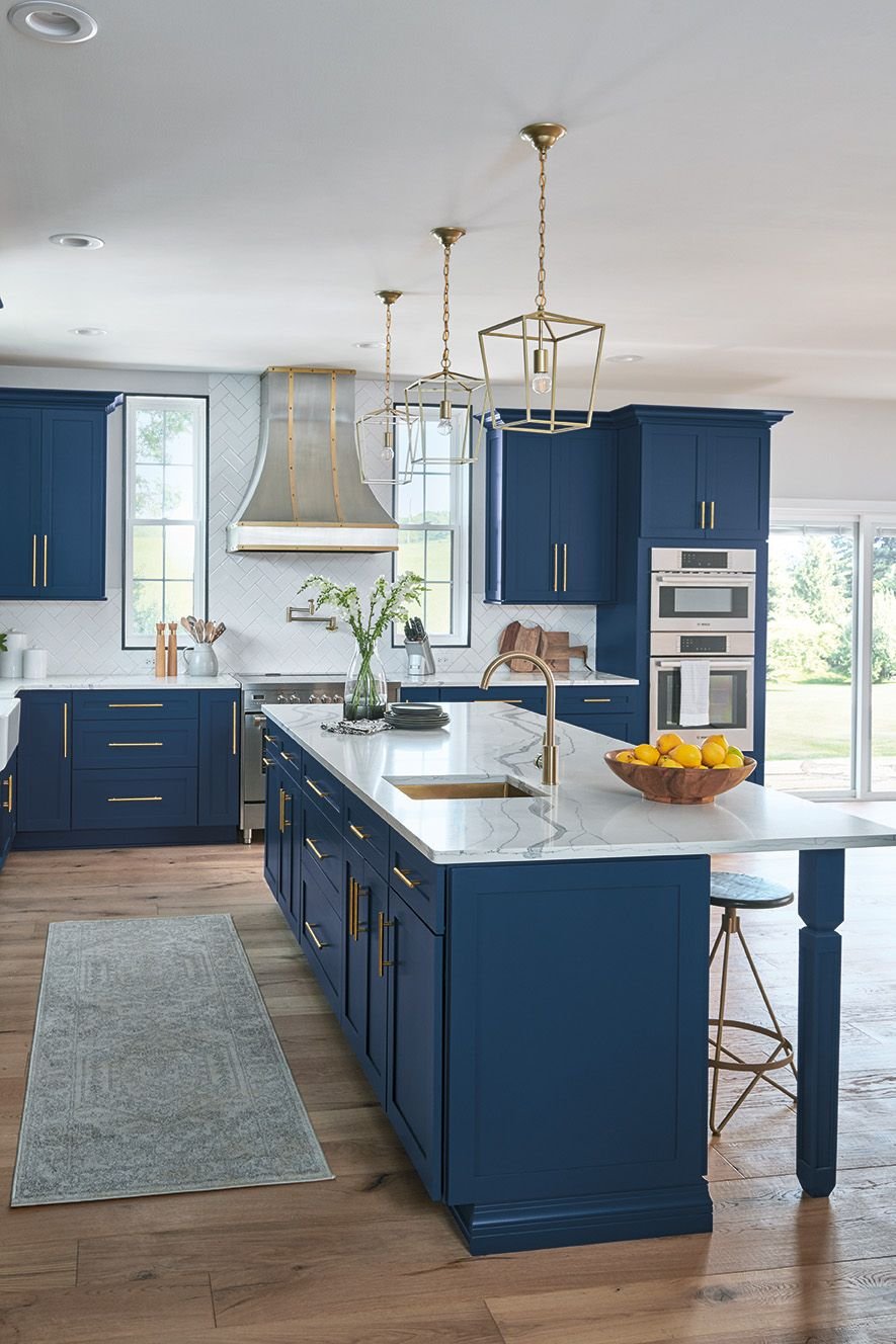 Стильная синяя кухня