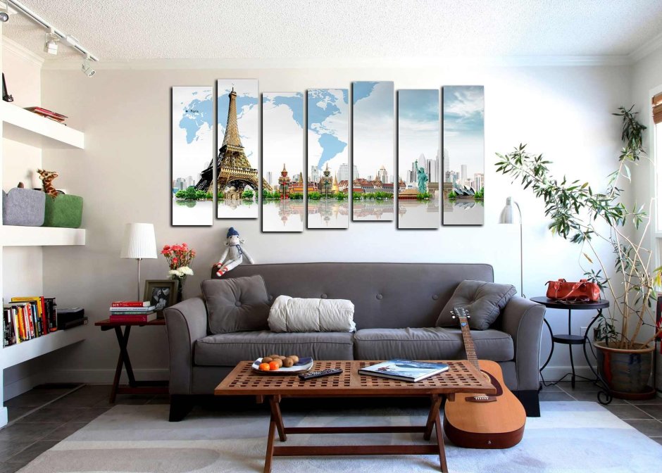 Картины над диваном в гостиной