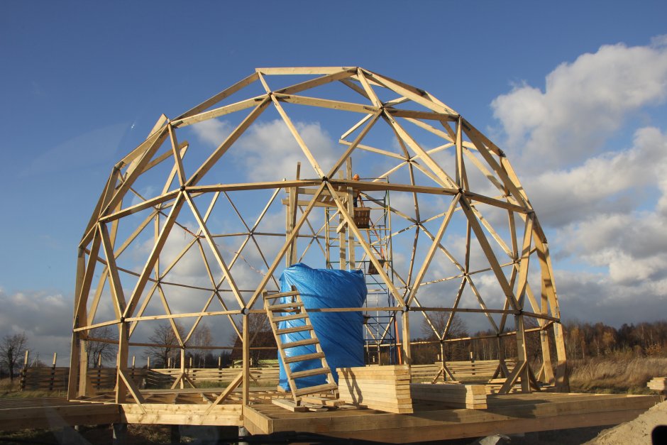 Купольный стратодезический купол