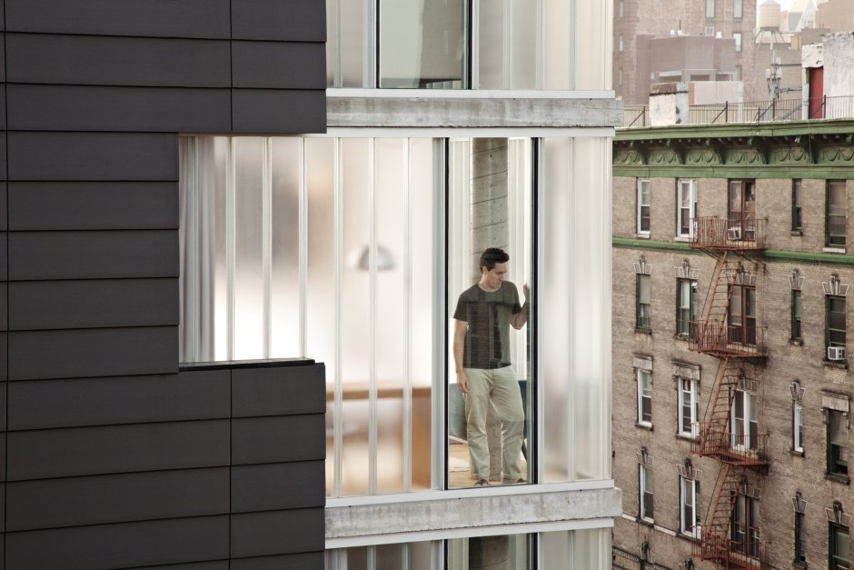 Фасада здания в Нью-Йорке от Grzywinski + Pons