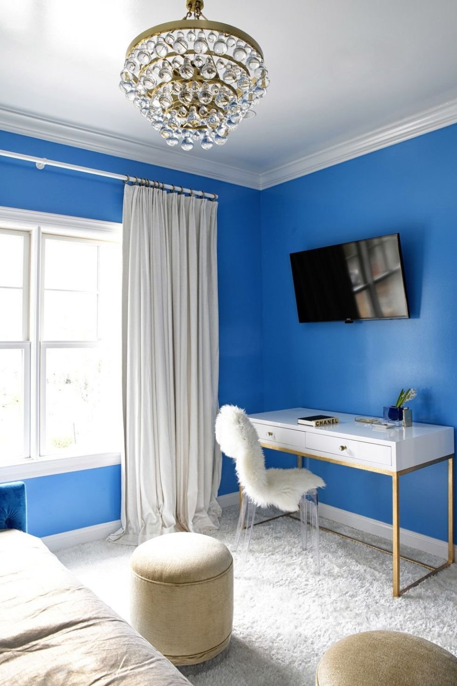 Голубая комната