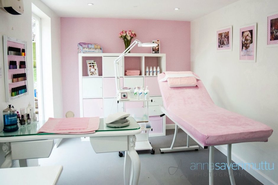 Косметологические кабинеты в розовом цвете