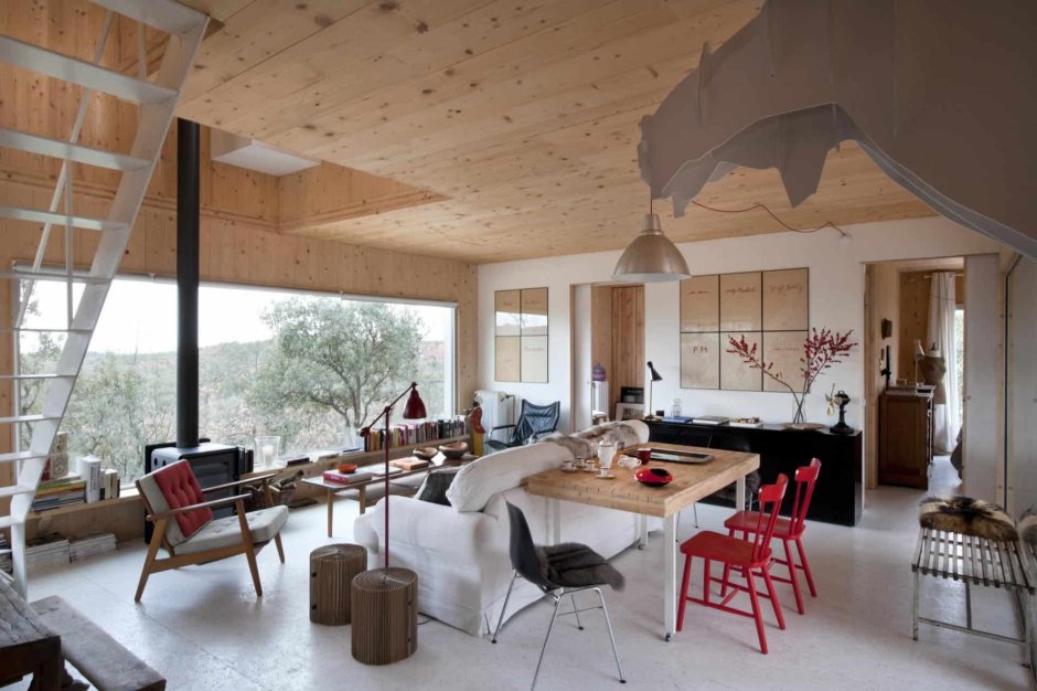 Современный деревянный дом в Испании