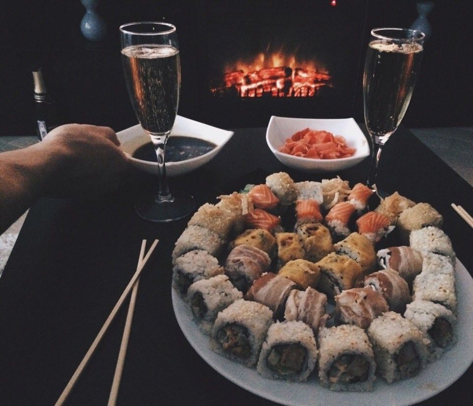 Романтический вечер суши
