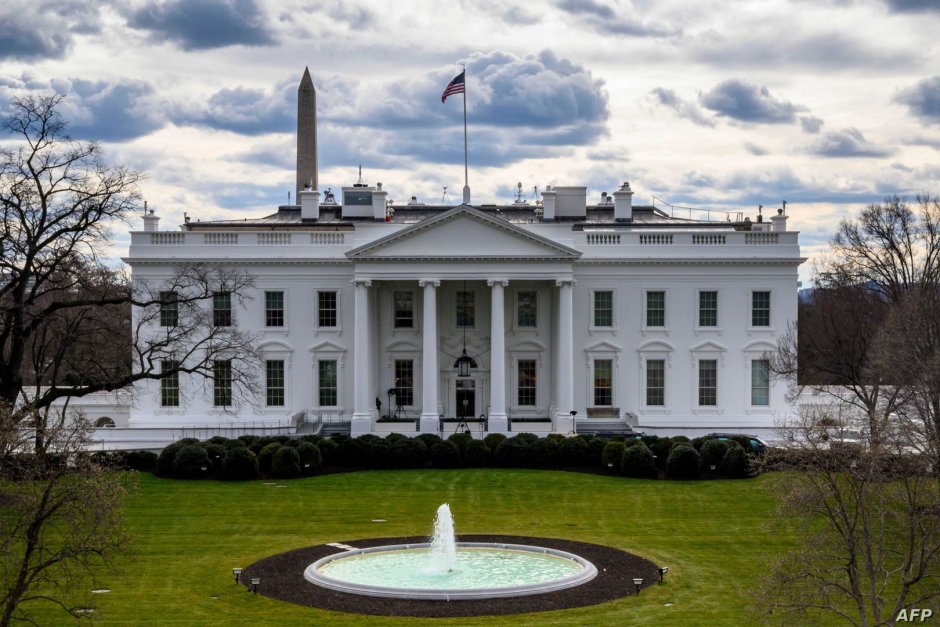 Резиденция президента США белый дом - фраза