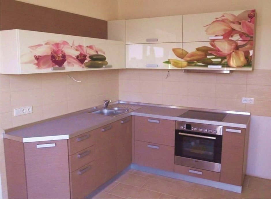 Кухонный гарнитур цвета пыльной розы