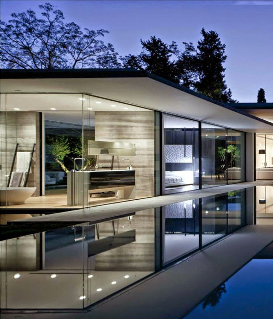 Современный дом стеклянный лукс