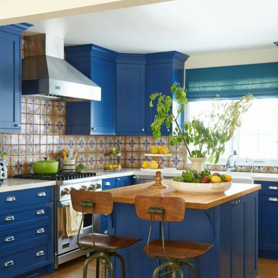 Кухня в синих тонах интерьер