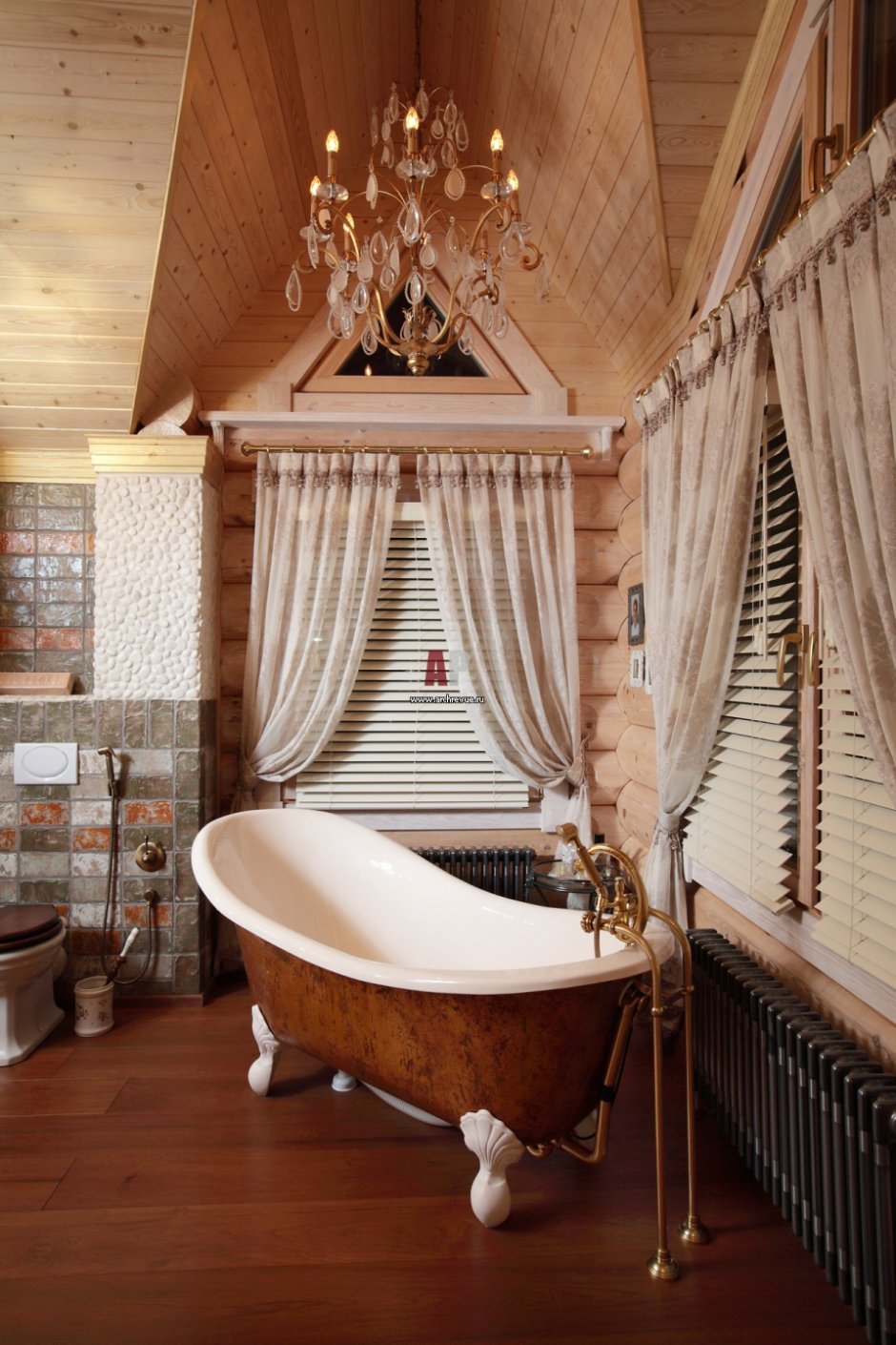 Интерьер ванны в деревянном доме