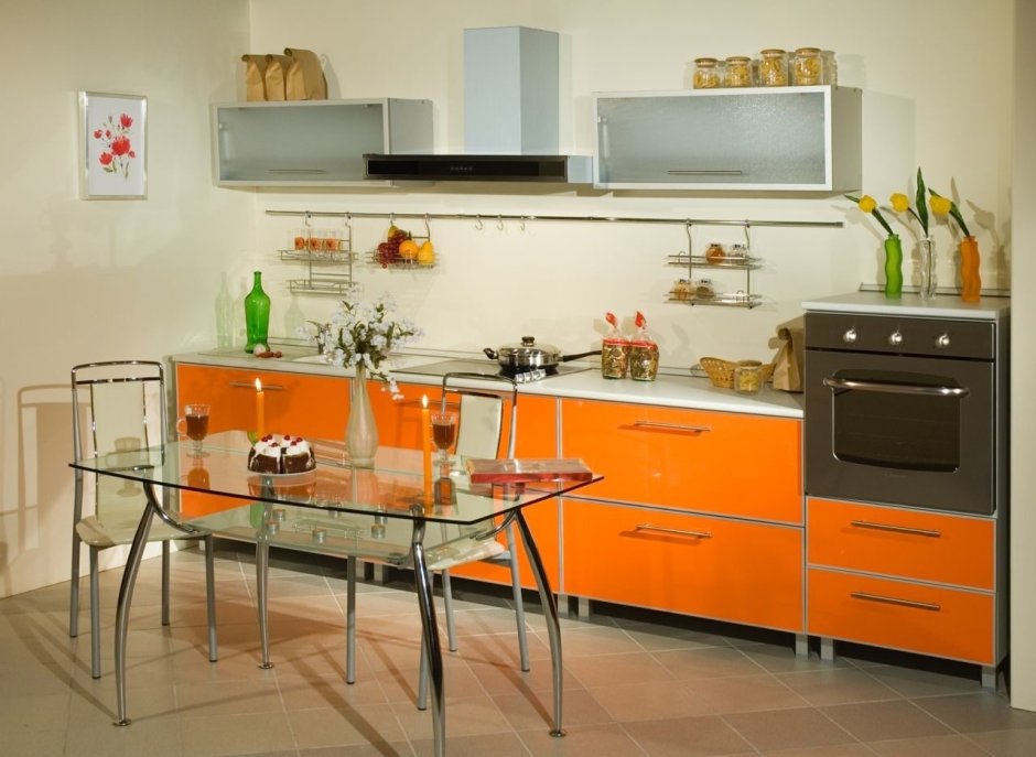 Кухонные стены оранжевая