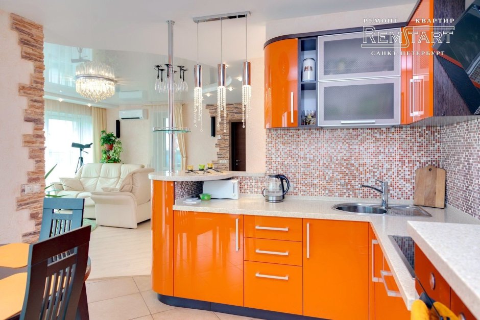 Оранжевая кухня в квартире
