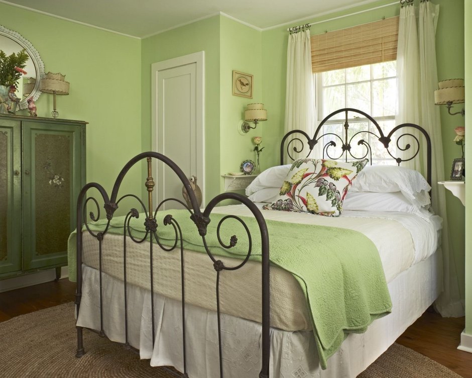 Спальня в стиле Прованс фисташкового цвета