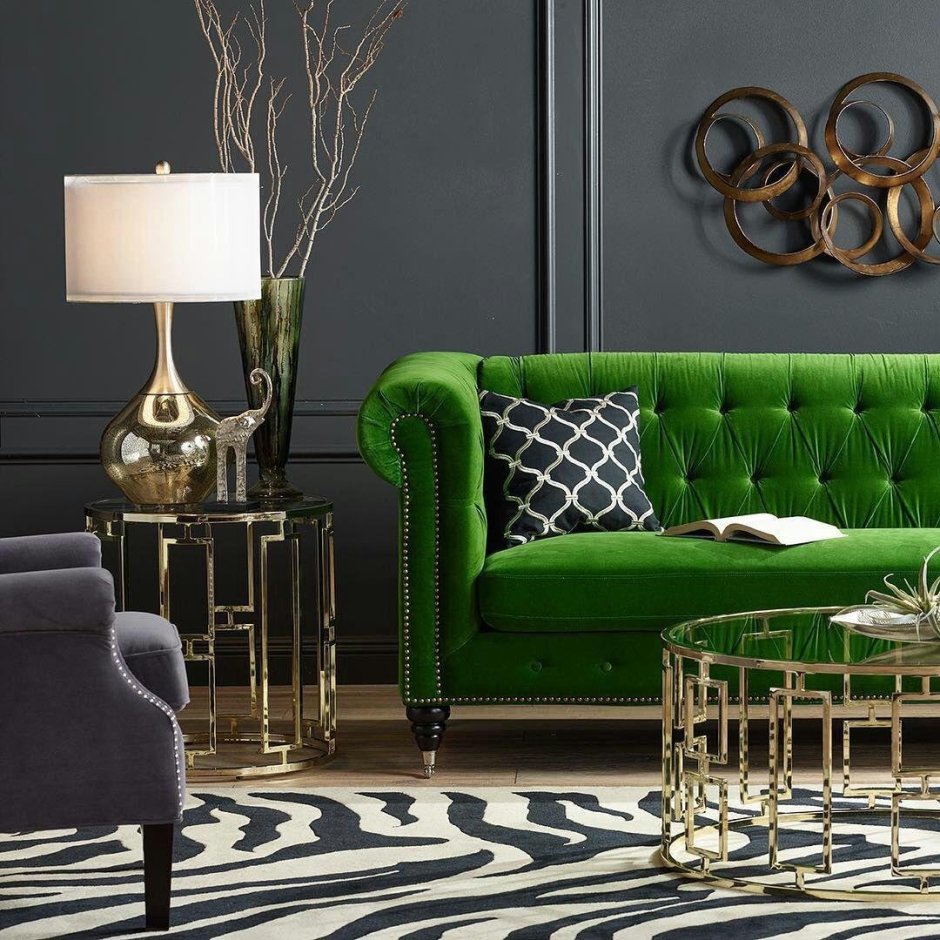 Мягкая мебель темно зеленого цвета