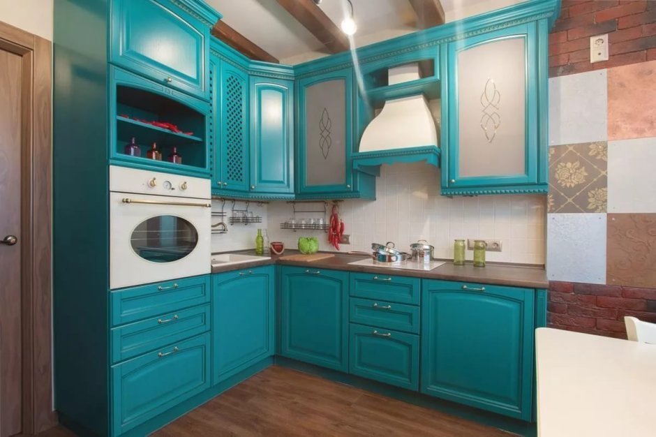 Кухонный гарнитур бирюзового цвета