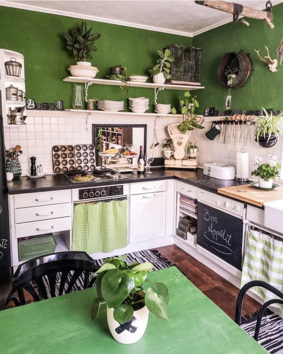 Декор кухни зеленого цвета