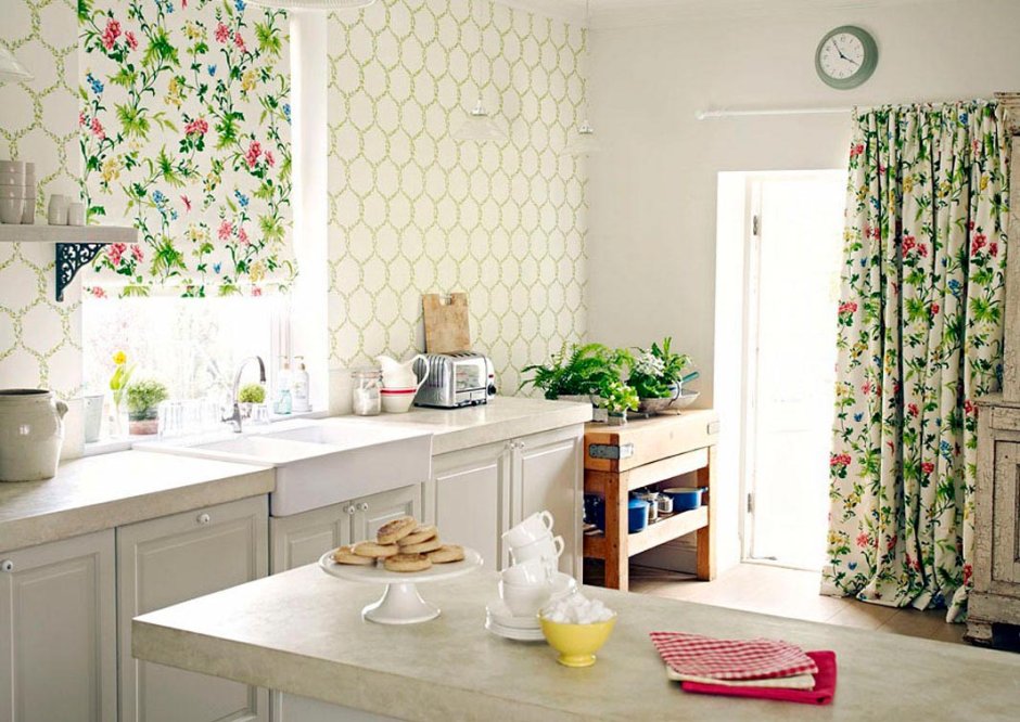 Кухня в цветочном стиле