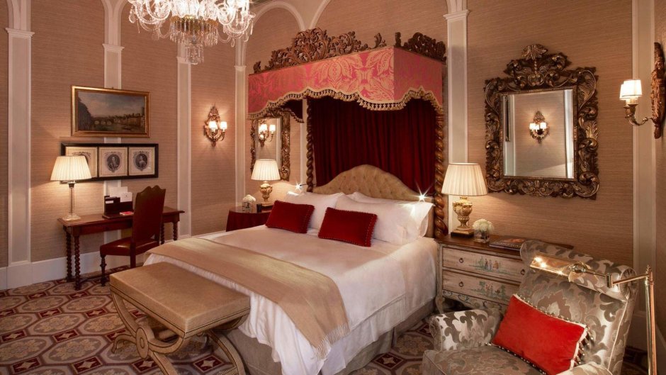 Флорентийский стиль в интерьере спальни