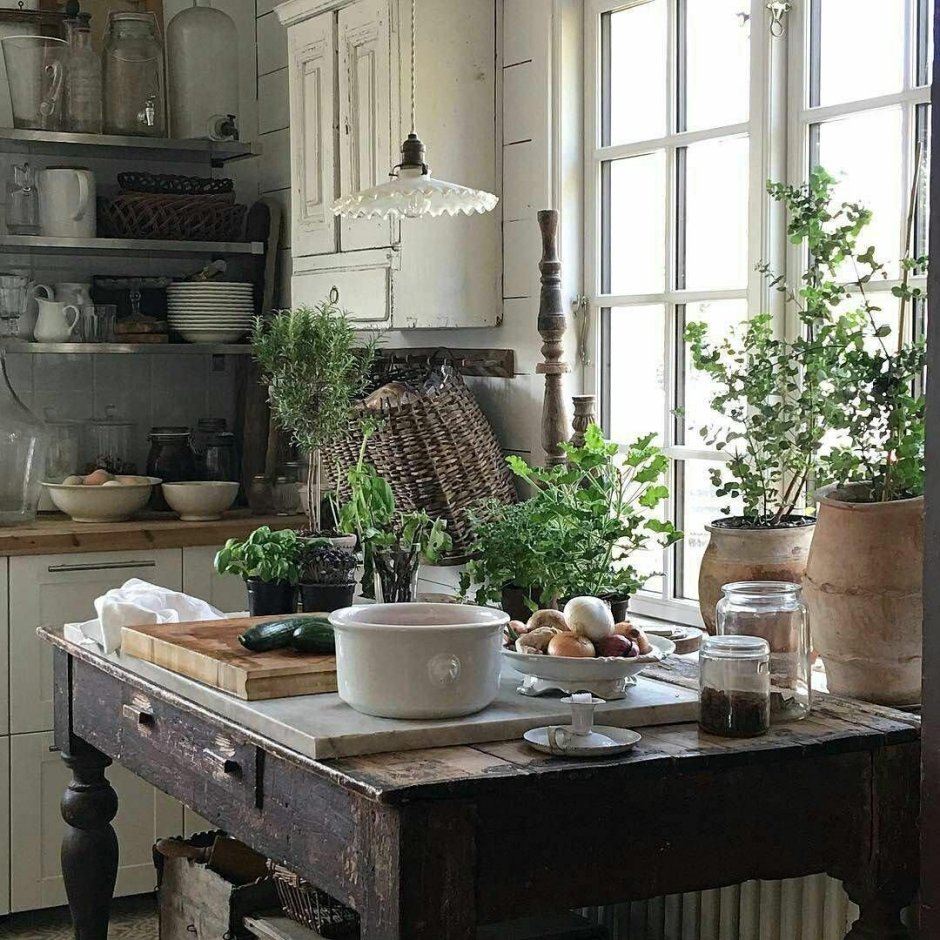 Травы на кухне в стиле Кантри