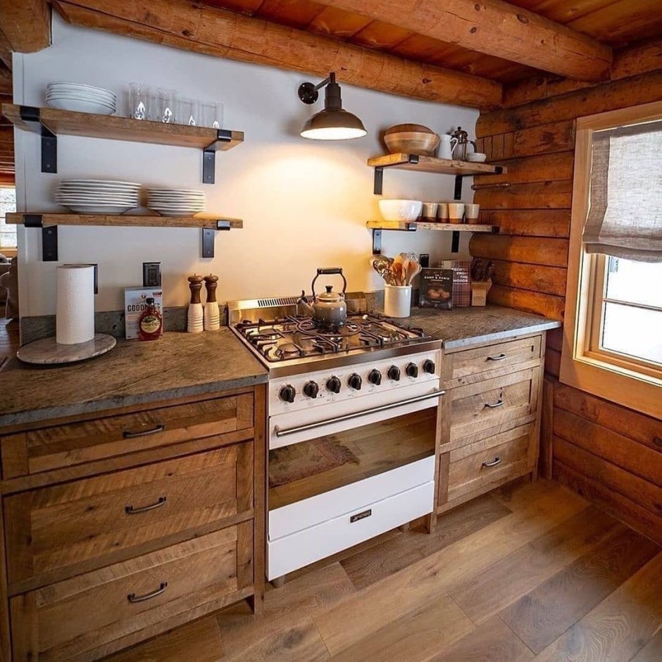 Кухня в деревянном стиле в квартире