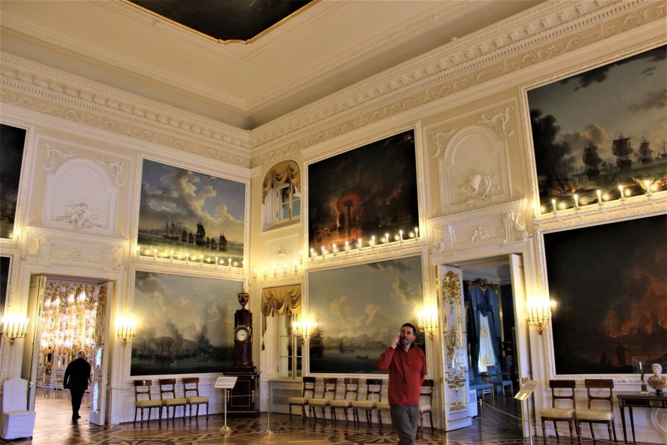 Большой Петергофский дворец Чесменский зал