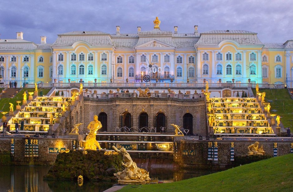 Большой Петергофский дворец Санкт-Петербург