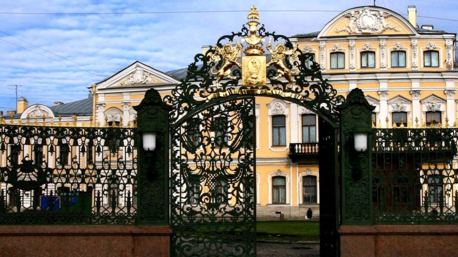 Шереметевский дворец («фонтанный дом»)
