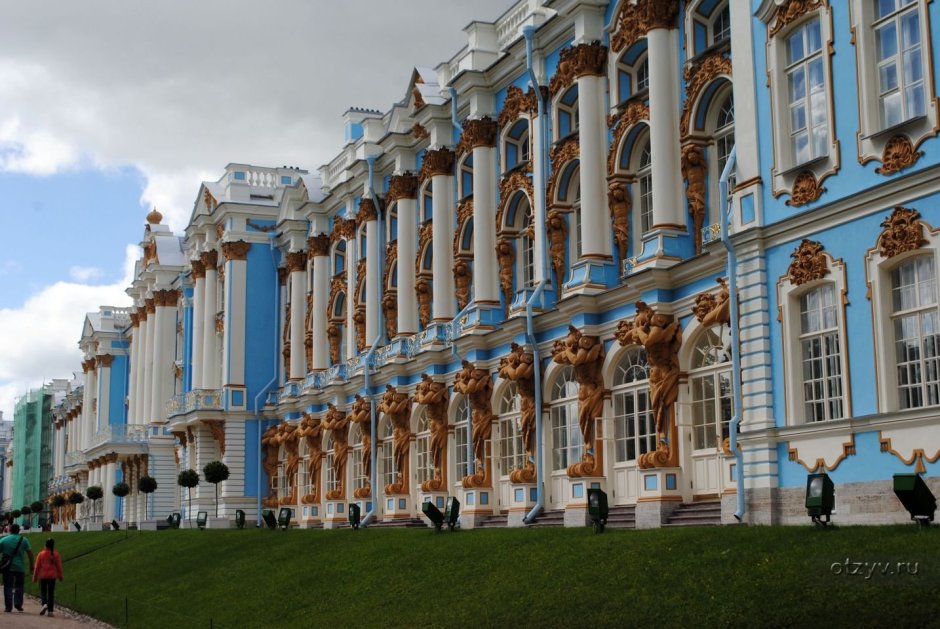 Екатерининский дворец в Москве м.Достоевская