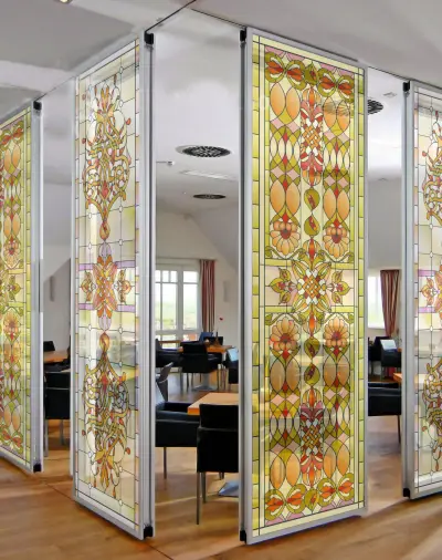Витражная перегородка — витраж в интерьере