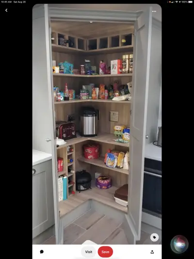 Угловая кладовая на кухне — шкаф кухня