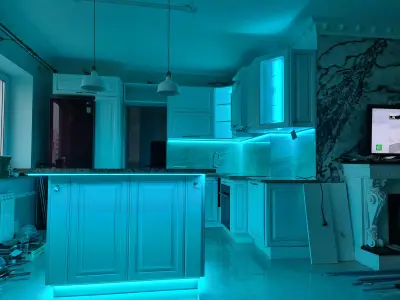 Подсветка на кухне — кухня с подсветкой светодиодной