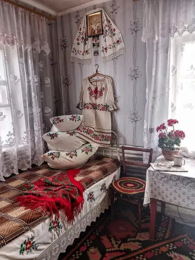 Старые деревенские дома — интерьер деревенского дома