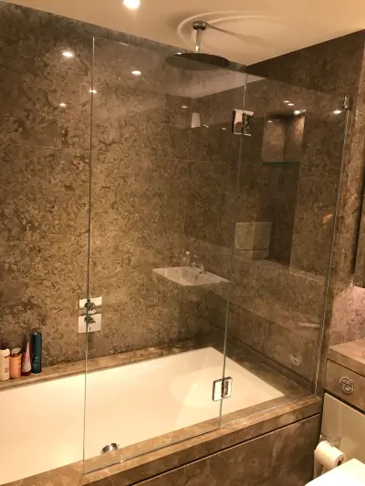 Стеклянная шторка для ванны — стеклянная перегородка в ванной