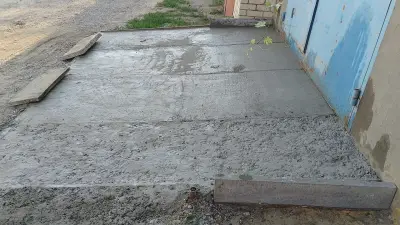 Въезд в гараж — заезд в гараж из бетона