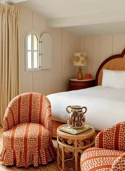 Hôtel byblos saint tropez — уютная спальня