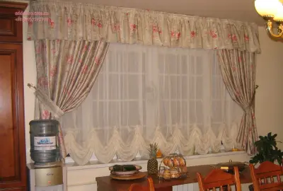 Современные короткие шторы на кухню — австрийские шторы для кухни