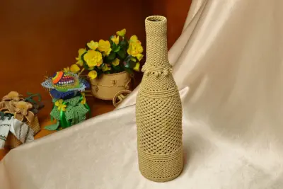 Бутылка в оплетки — ваза из бутылки